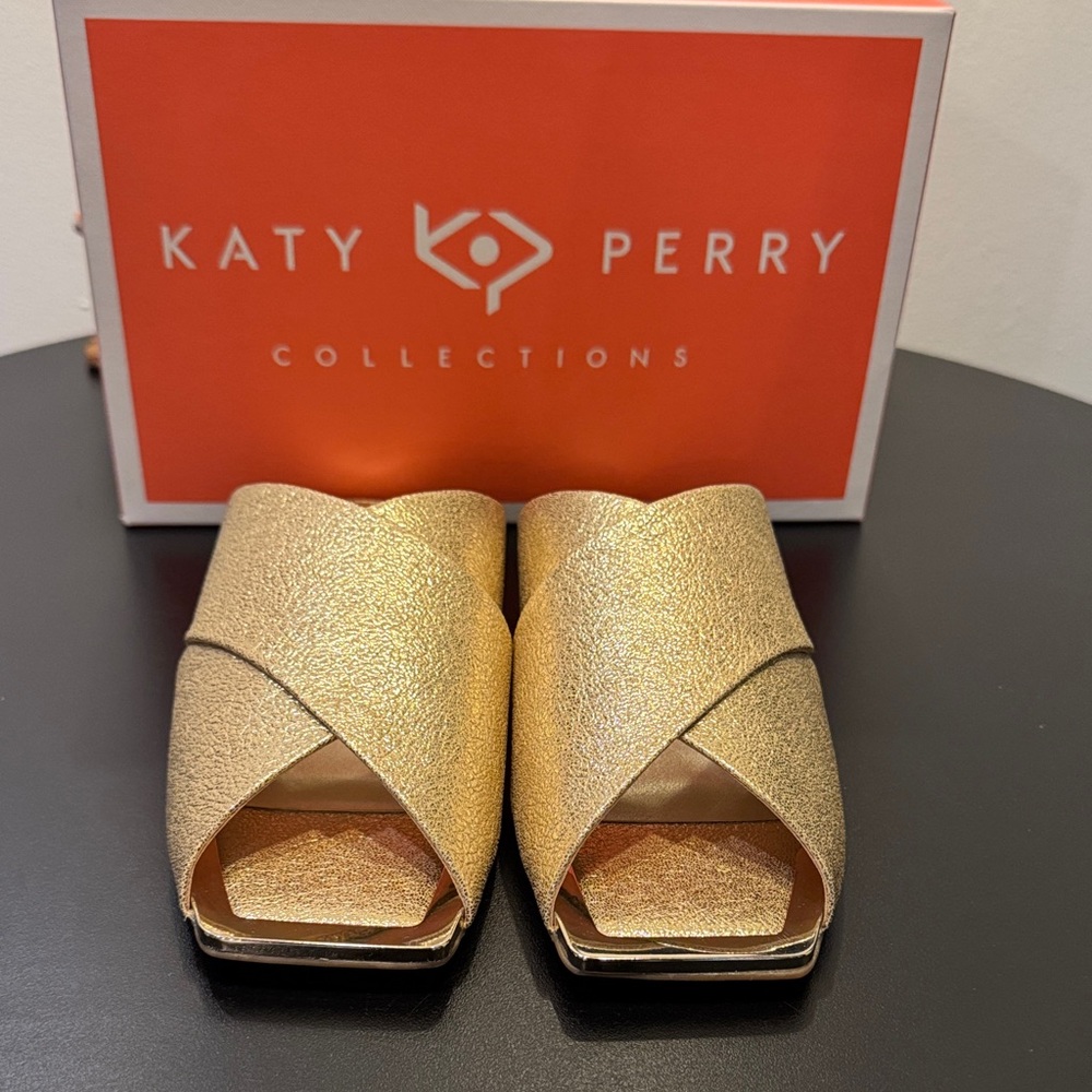 Katy Perry Gold Slide Sandals new Size 10